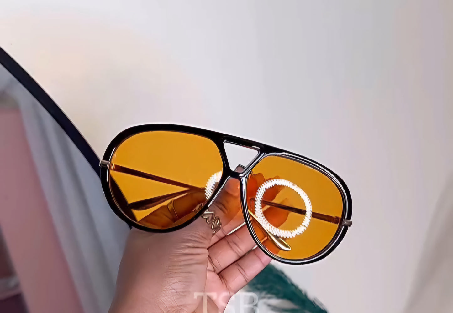 SUN126 Oversized UV Sunglasses