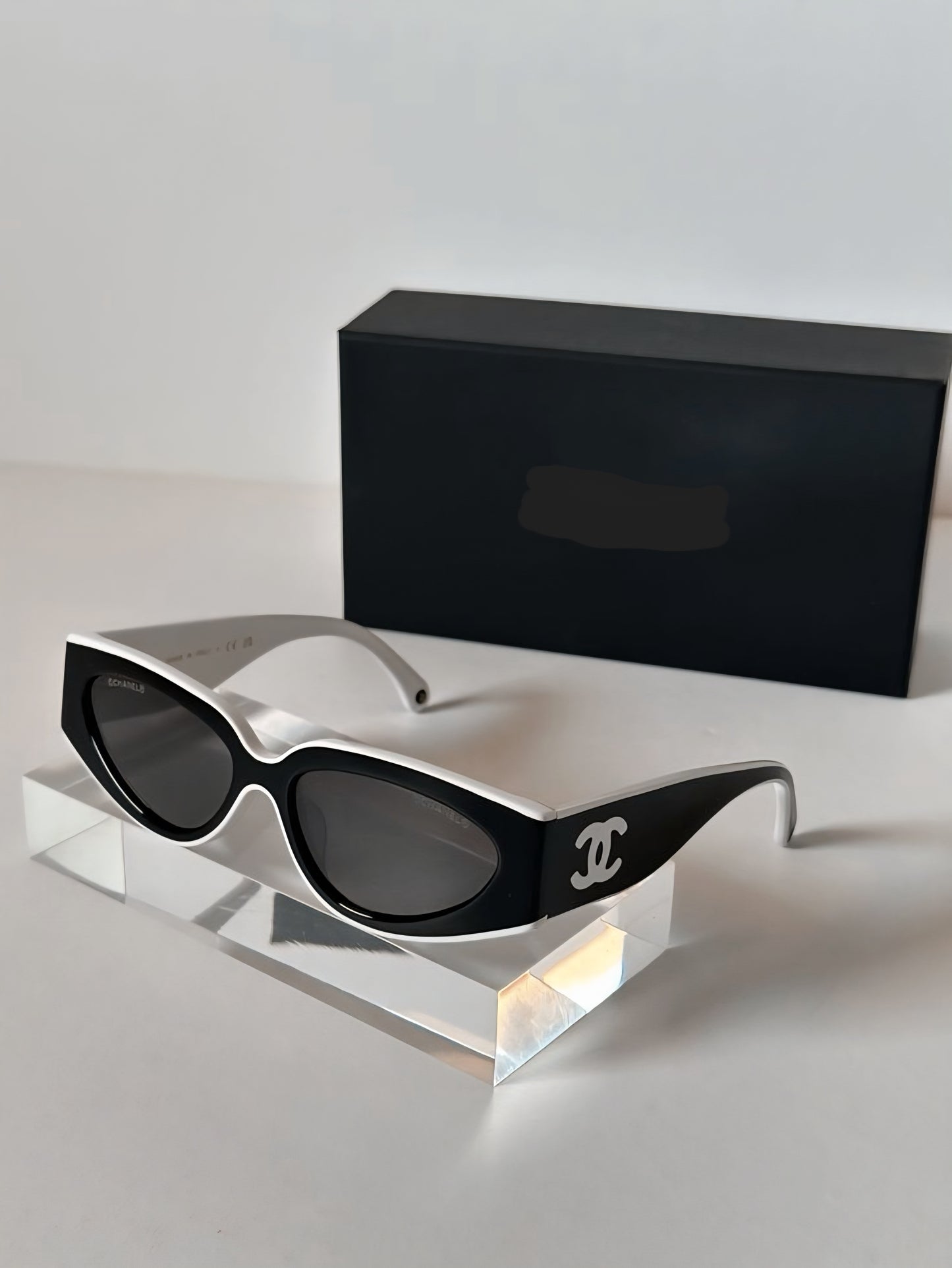 SUN176 Luxury CH Sunglasses